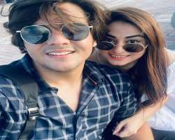 He is an elder brother of Muskan Chanchlani who is also a YouTuber.